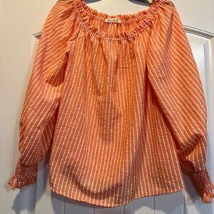 NWOT VINE and LOVE brand. Size large.